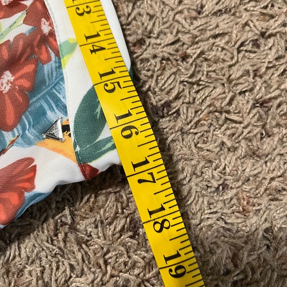 Guess Los Angeles Floral Short Overlay Sheer Skirt - Picture 5 of 7